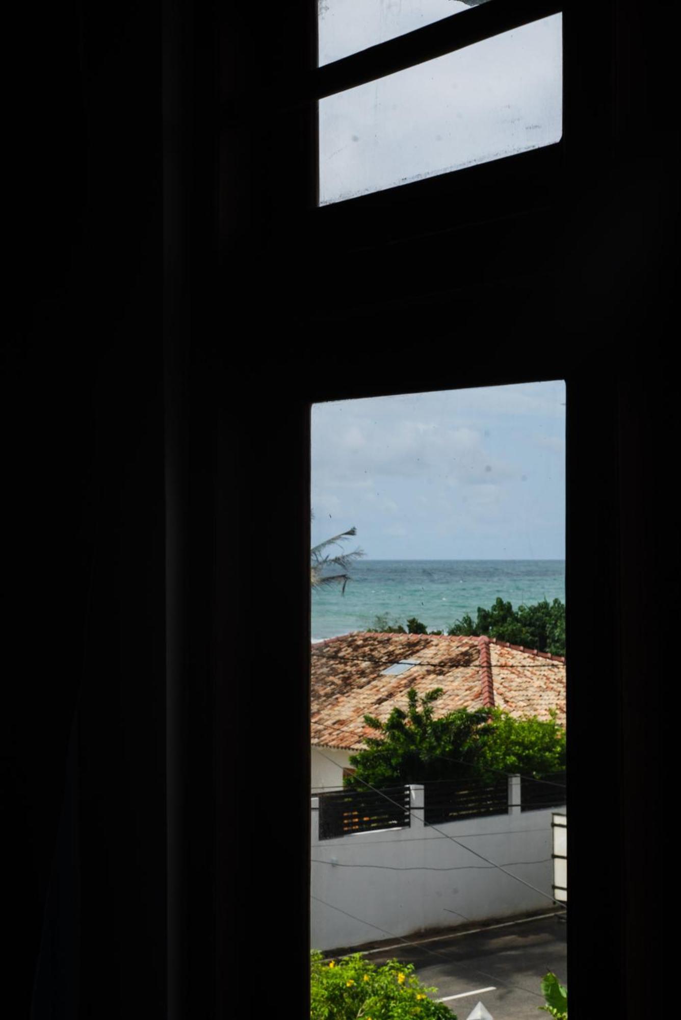Ruma Surf Hotel Ahangama Buitenkant foto