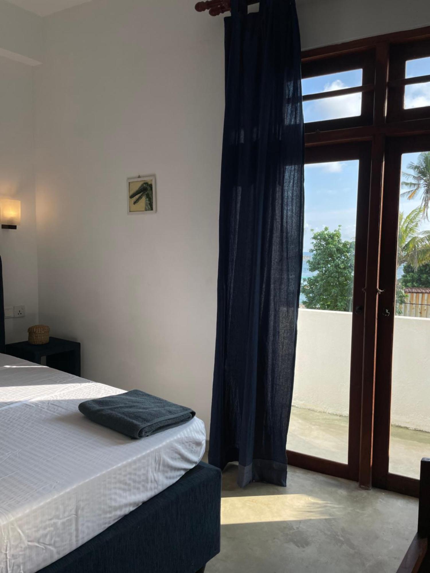 Ruma Surf Hotel Ahangama Buitenkant foto