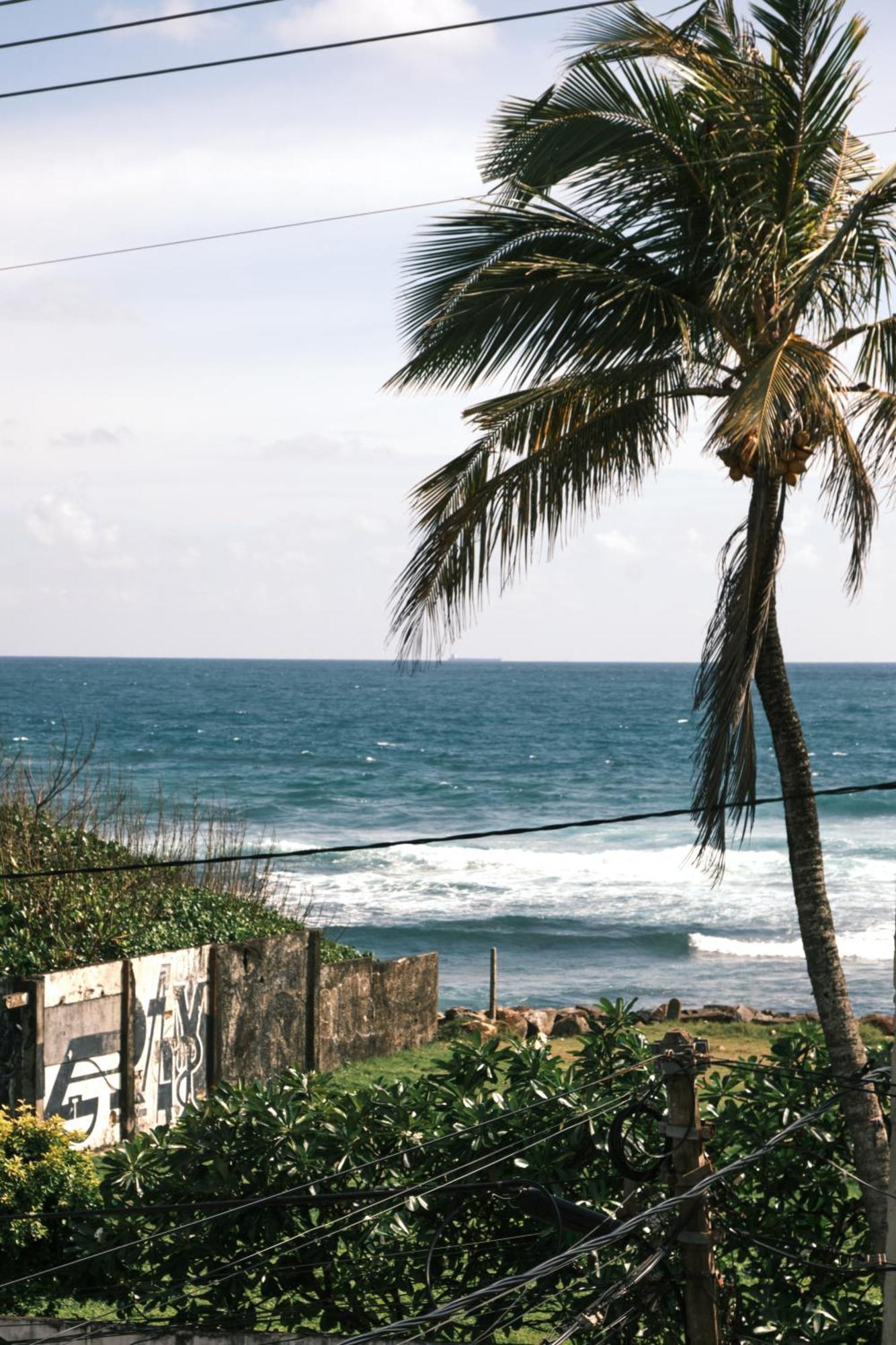 Ruma Surf Hotel Ahangama Buitenkant foto