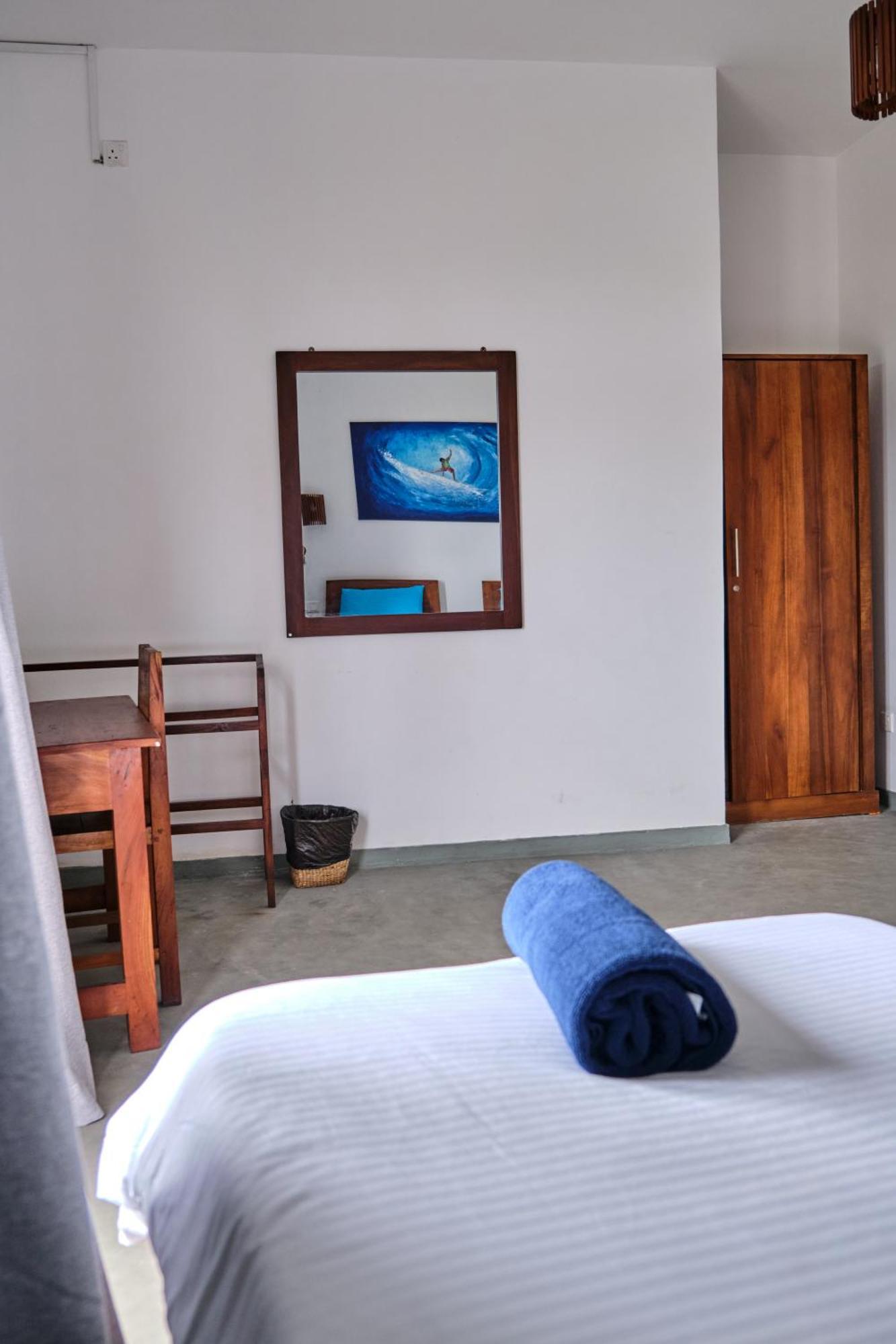 Ruma Surf Hotel Ahangama Buitenkant foto