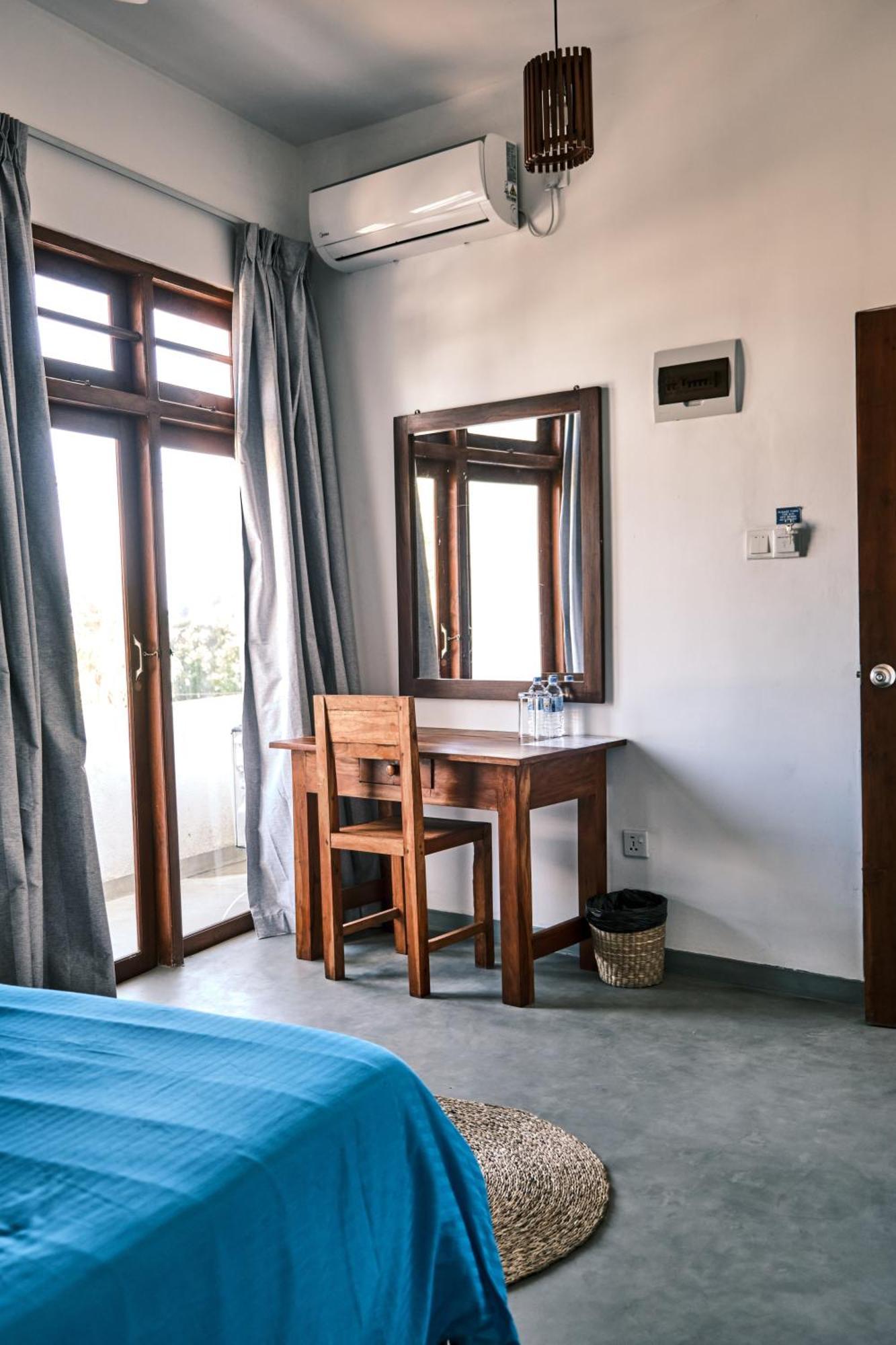 Ruma Surf Hotel Ahangama Buitenkant foto